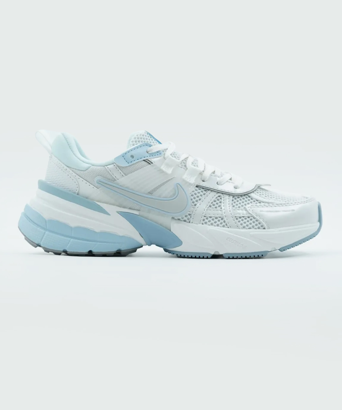 نایک وی تو کی ران رنگ سفید آبی کیفیت مستر ویتنامی Nike v2k run