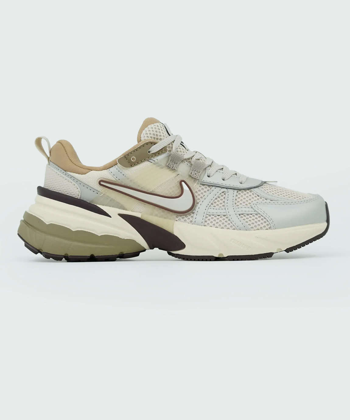 نایک وی تو کی ران رنگ نسکافه ای nike v2k run light orewood brown